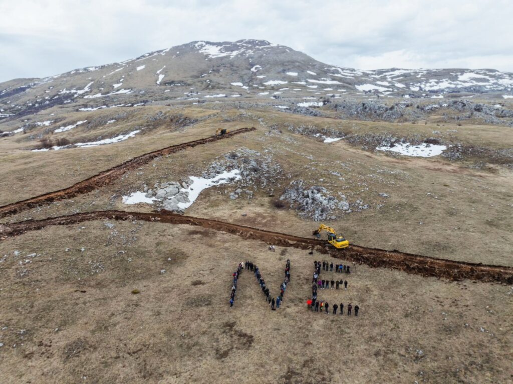 Građani tijelima ispisali NE - preuzeto s Facebook profila PD CIncar